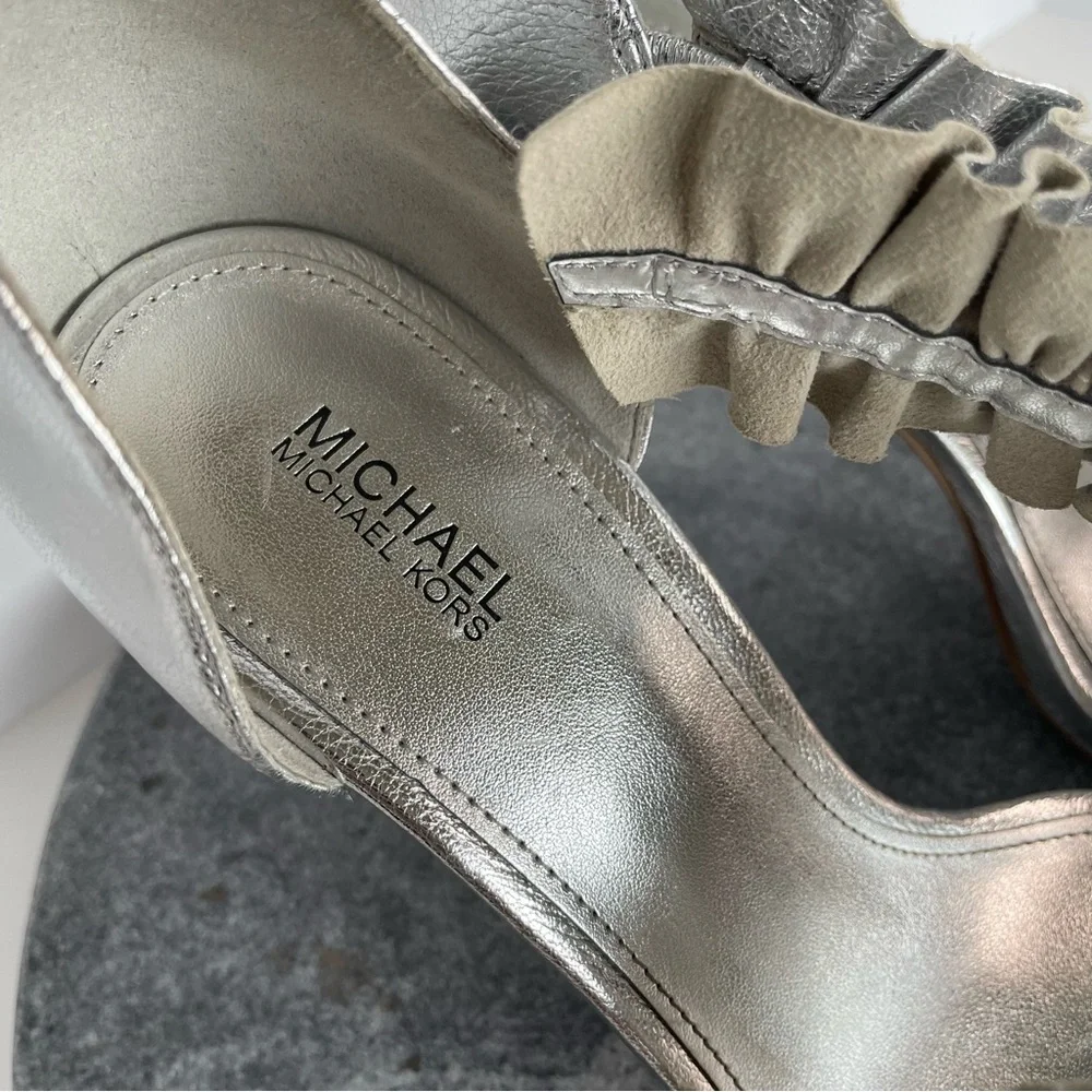 Michael Kors Bella Ruffled Metallic Silver Leather Heels Sandals 8.5